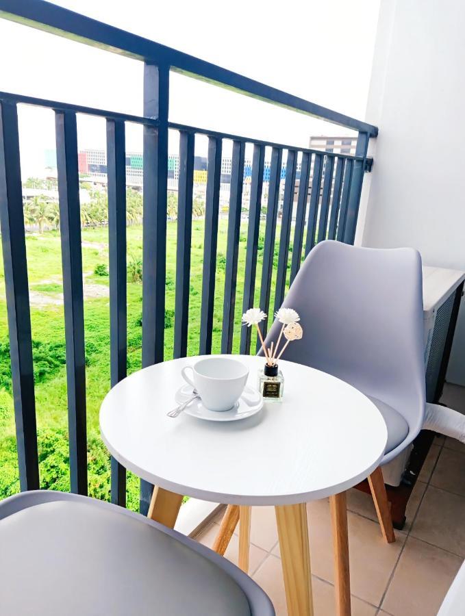 Shore 2 Residences 1Br Deluxe Room In Moa Complex Manila Exterior foto