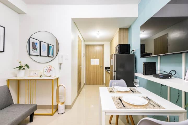 Shore 2 Residences 1Br Deluxe Room In Moa Complex Manila Exterior foto
