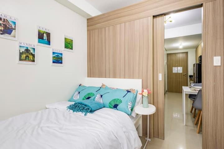 Shore 2 Residences 1Br Deluxe Room In Moa Complex Manila Exterior foto